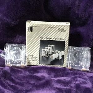 Tamus salt and pepper napkin rings